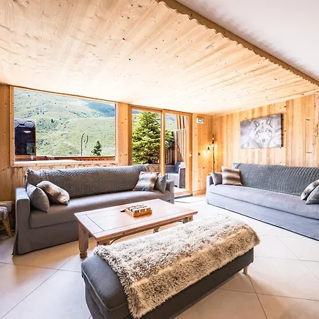 Delphine Luxe, Aux Pieds Chalet *