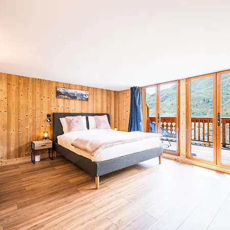 Chalet Delphine Luxe, Aux Pieds *